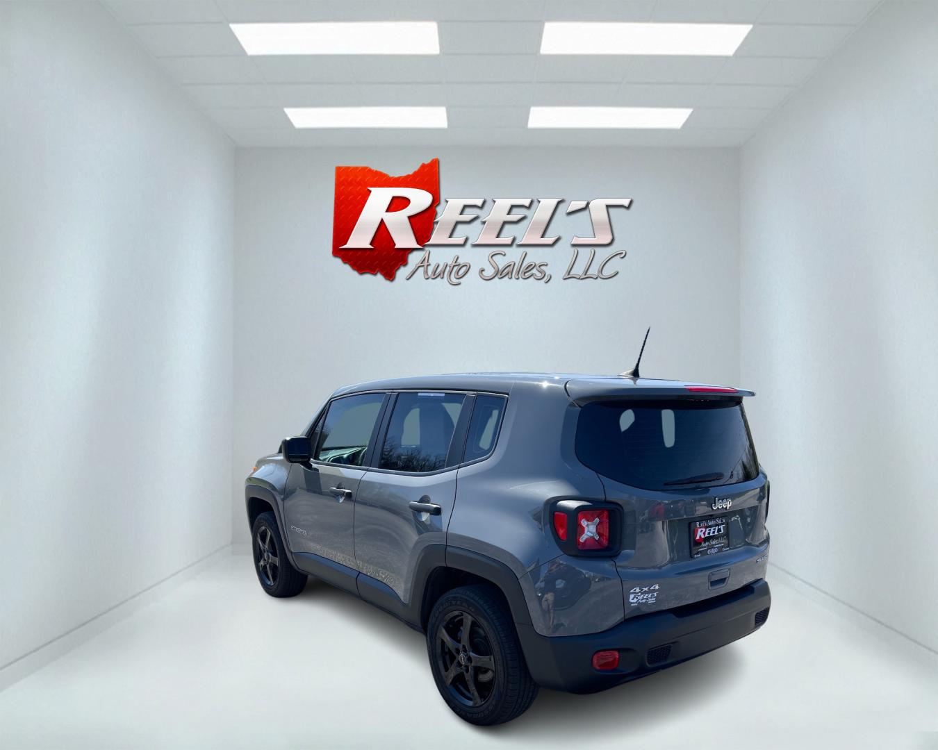 2020 Gray /Black Jeep Renegade Sport (ZACNJBABXLP) with an 2.4L I4 DOHC 16V Multi-Air engine, 9 Speed Automatic transmission, located at 11115 Chardon Rd. , Chardon, OH, 44024, (440) 214-9705, 41.580246, -81.241943 - Photo#7